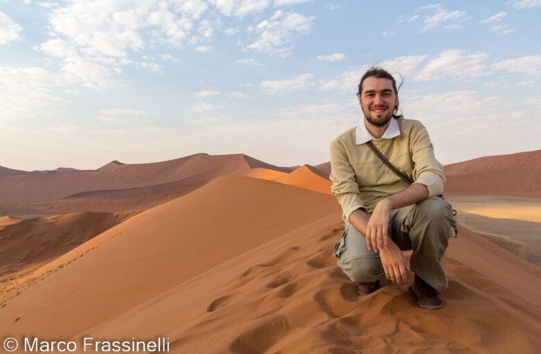 Viaggiatore e fotoamatore